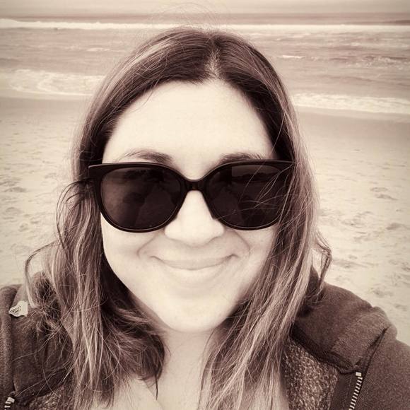 Meet your Posher, Rainie - Picture 1 of 1